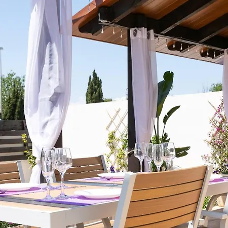 Agustina - En Con Jardin, Barbacoa Y Cerca Del Mar - Deltavacaciones Riumar