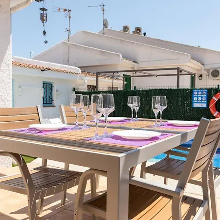 Holiday home Agustina - En Con Jardin, Barbacoa Y Cerca Del Mar - Deltavacaciones Riumar