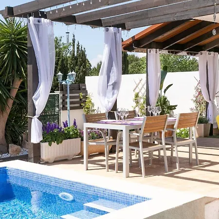 Agustina - En Con Jardin, Barbacoa Y Cerca Del Mar - Deltavacaciones Riumar