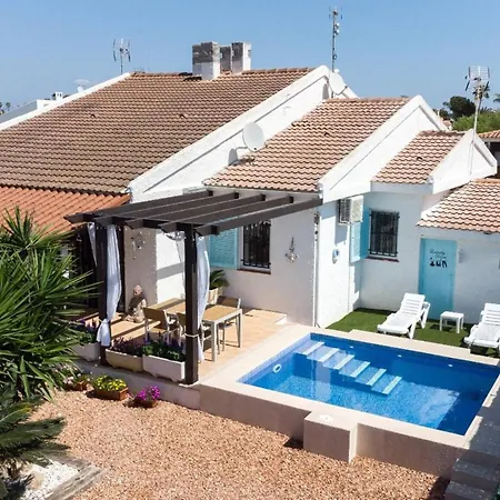 Agustina - En Con Jardin, Barbacoa Y Cerca Del Mar - Deltavacaciones *